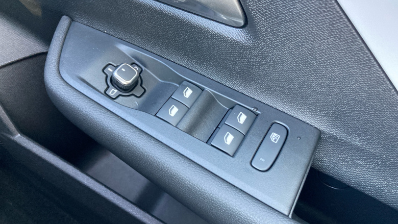 Vauxhall Astra 1.2 Turbo 130 Griffin 5dr Petrol Hatchback